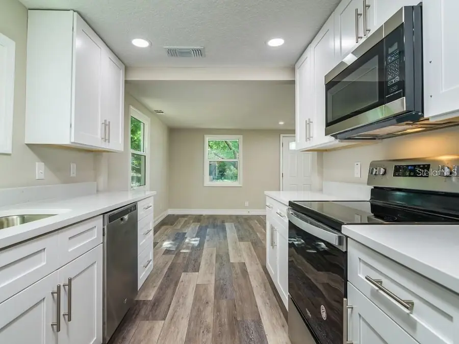 7225 33rd Street N, Saint Petersburg, FL 33702 - #2