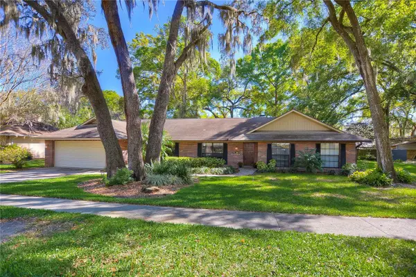 1101 Oakridge Manor Drive, BRANDON, FL 33511