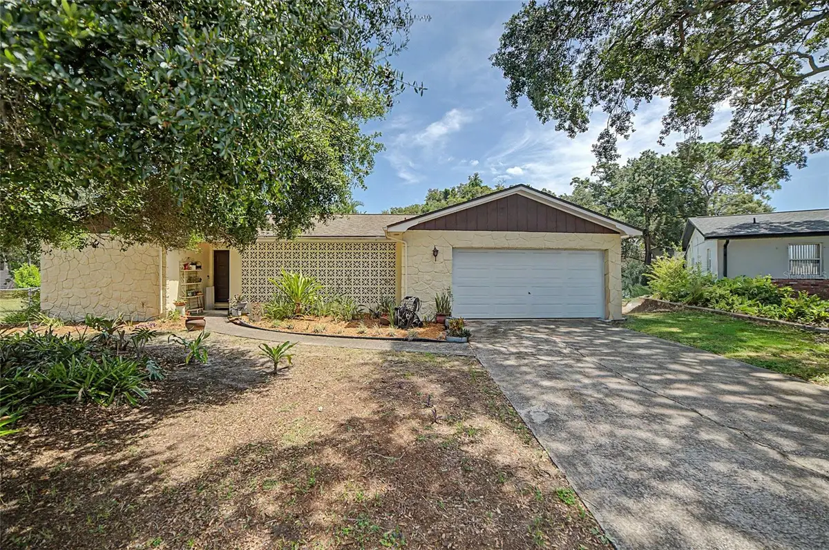 612 Barkfield Loop, Brandon, FL 33511 - #1