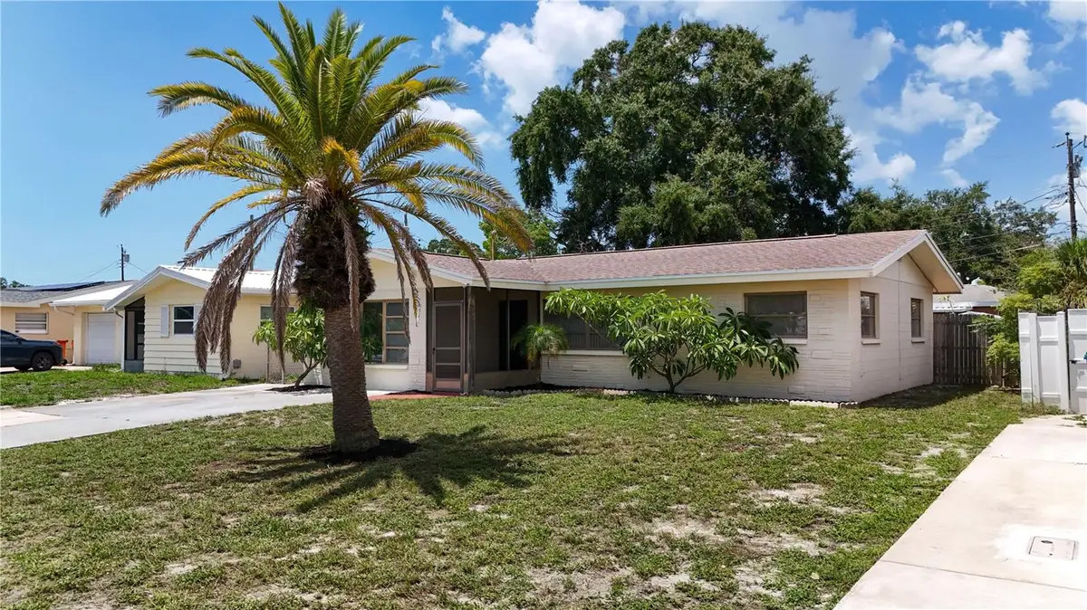 12535 79th Avenue, Seminole, FL 33776 - #1