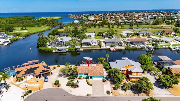 923 Golf Island Drive, APOLLO BEACH, FL 33572