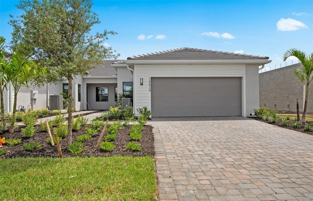 18604 Harbor Sands Place, Lakewood Ranch, FL 34211 - #1