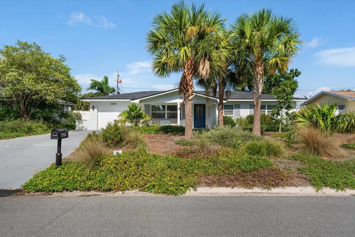 8879 111th Street, Seminole, FL 33772 - #1