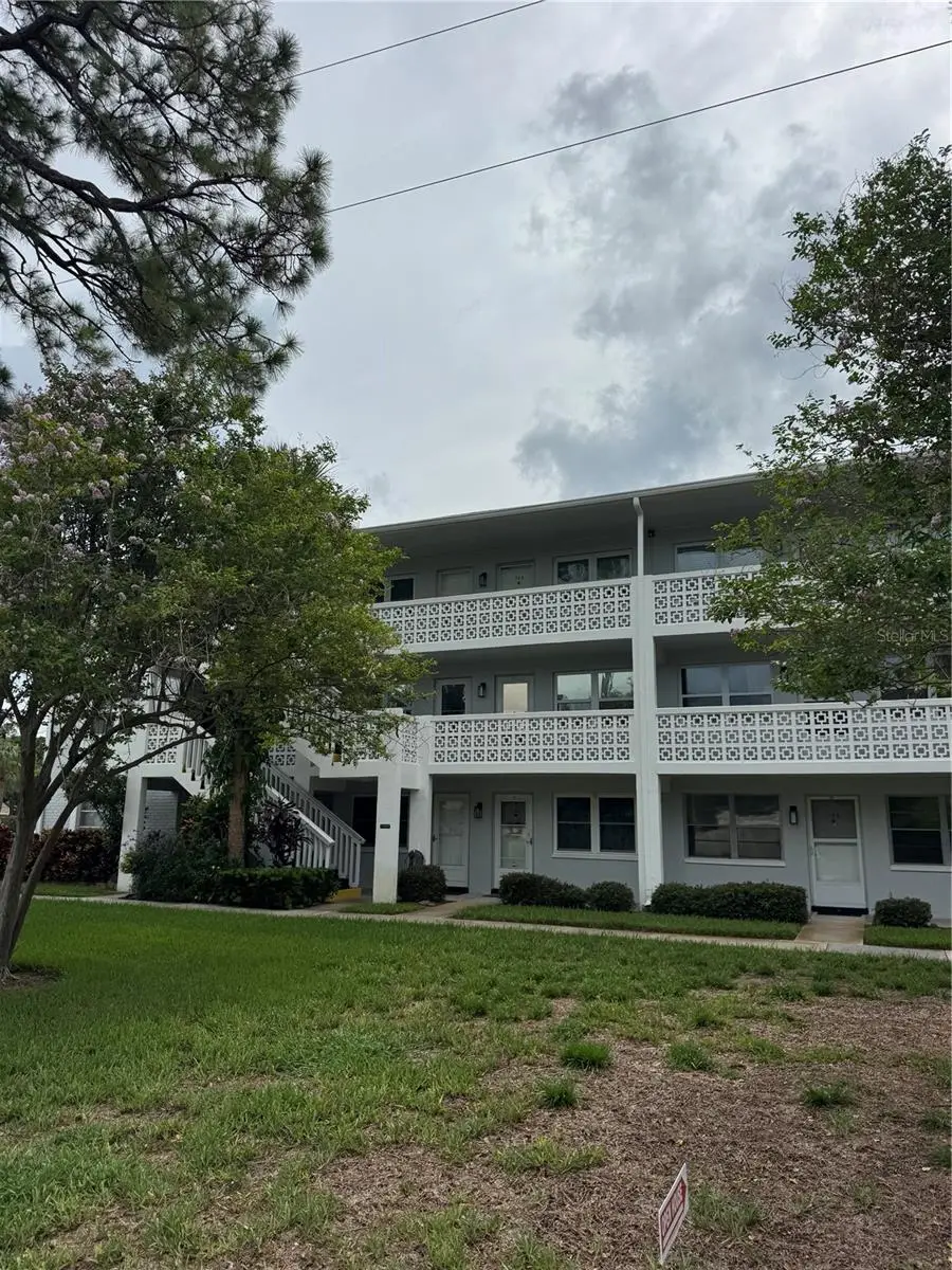 7801 11th Street N #302, Saint Petersburg, FL 33702 - #2