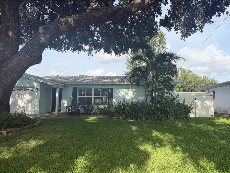 704 23rd Street Sw, Largo, FL 33770 - #3
