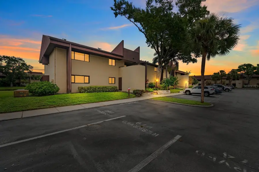 875 S Village Drive N #101, Saint Petersburg, FL 33716 - #2