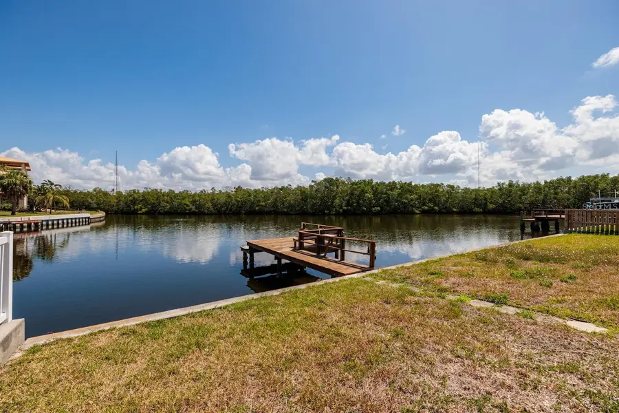 9439 Sun Isle Drive Ne, Saint Petersburg, FL 33702 - #3