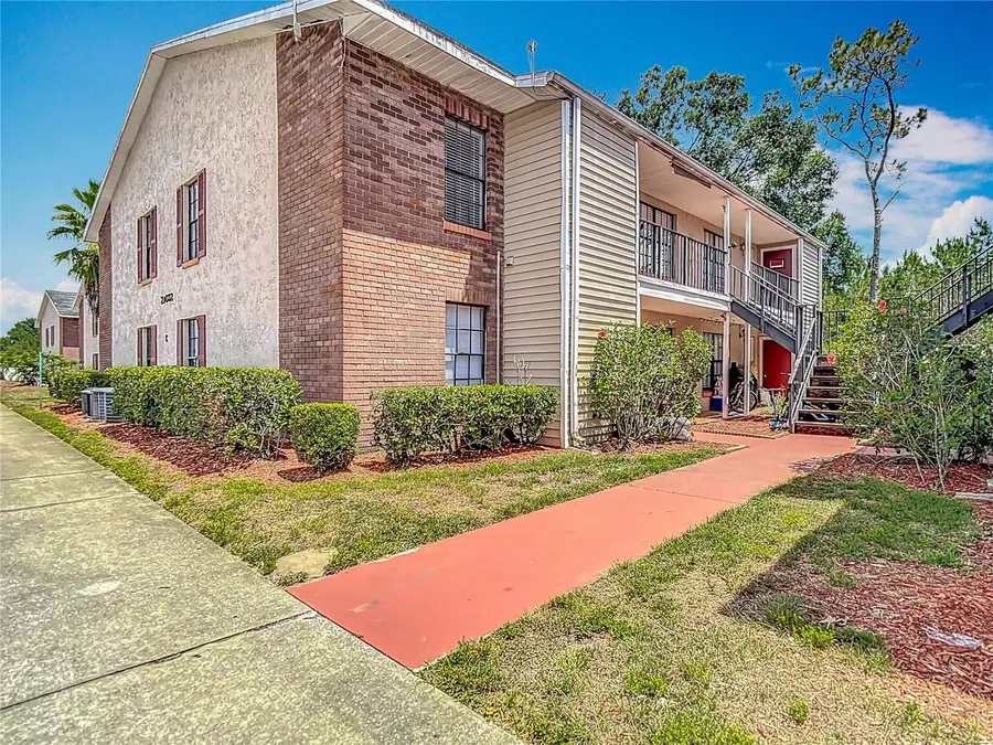 21032 Voyager Blvd #8, Land O Lakes, FL 34638 - #3
