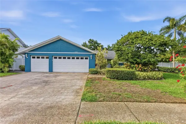 12580 Frank Drive N, SEMINOLE, FL 33776