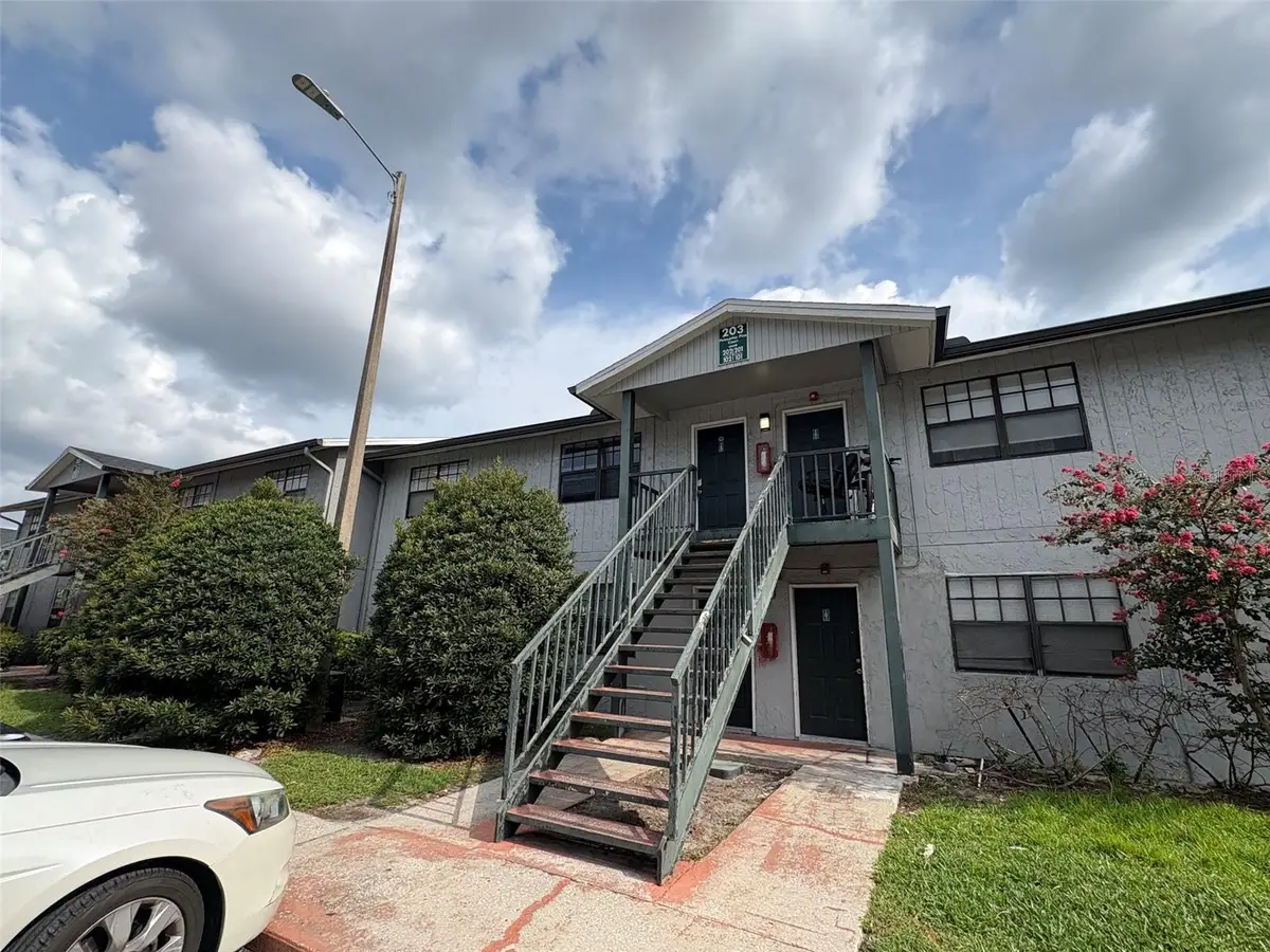 203 Poinsettia Pine Court #102, Tampa, FL 33612 - #1