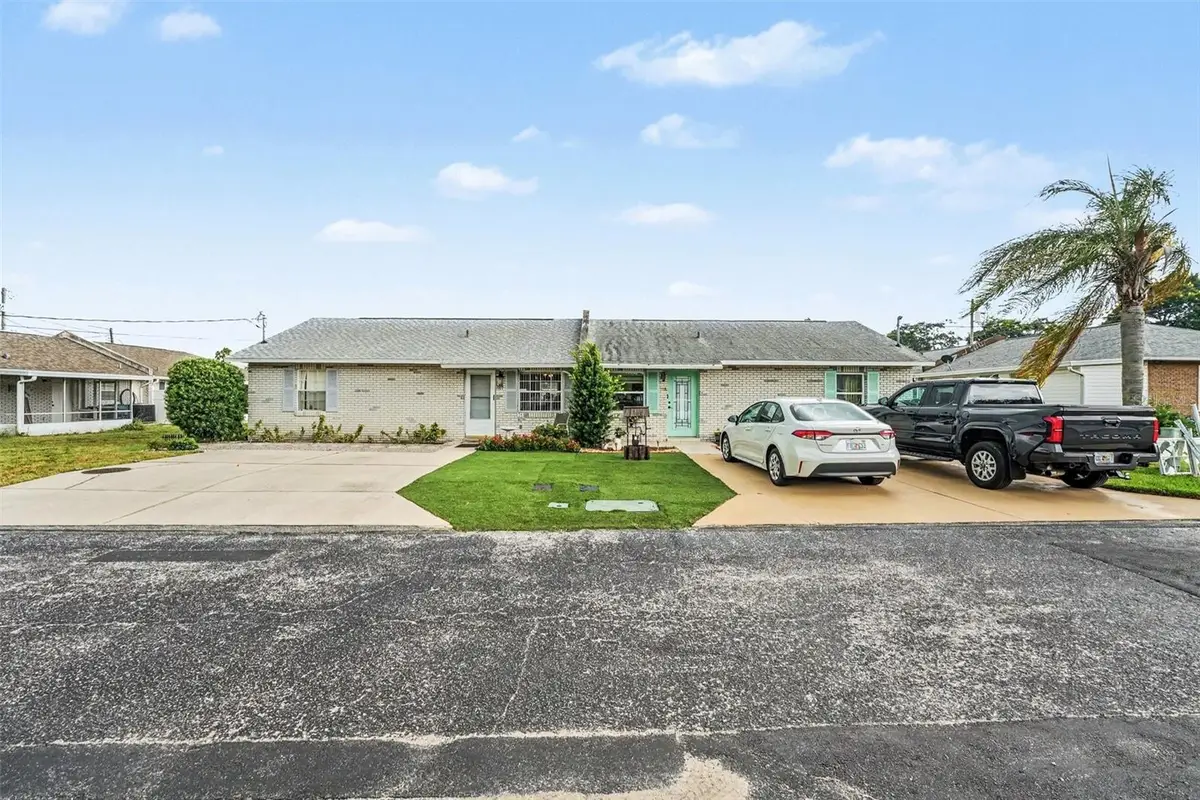 1413 Thousand Roses Drive S, Lake Wales, FL 33853 - #1
