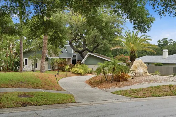2860 Briarwood Lane, PALM HARBOR, FL 34683