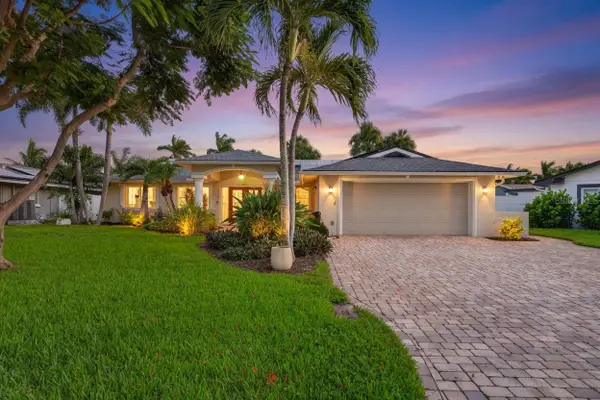 8009 13th Avenue S, ST PETERSBURG, FL 33707