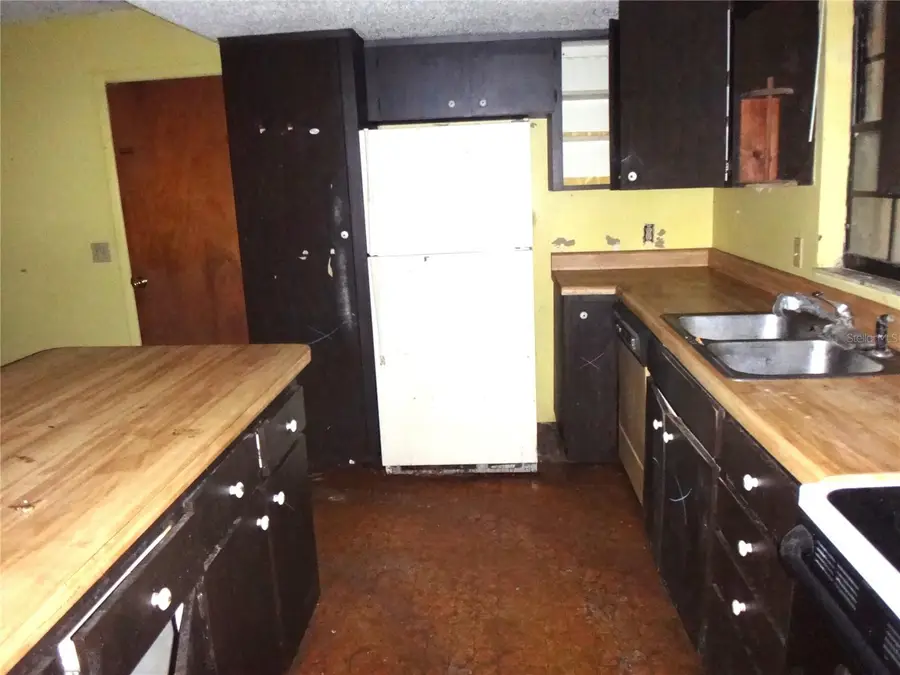 7556 23rd Street, Zephyrhills, FL 33540 - #2