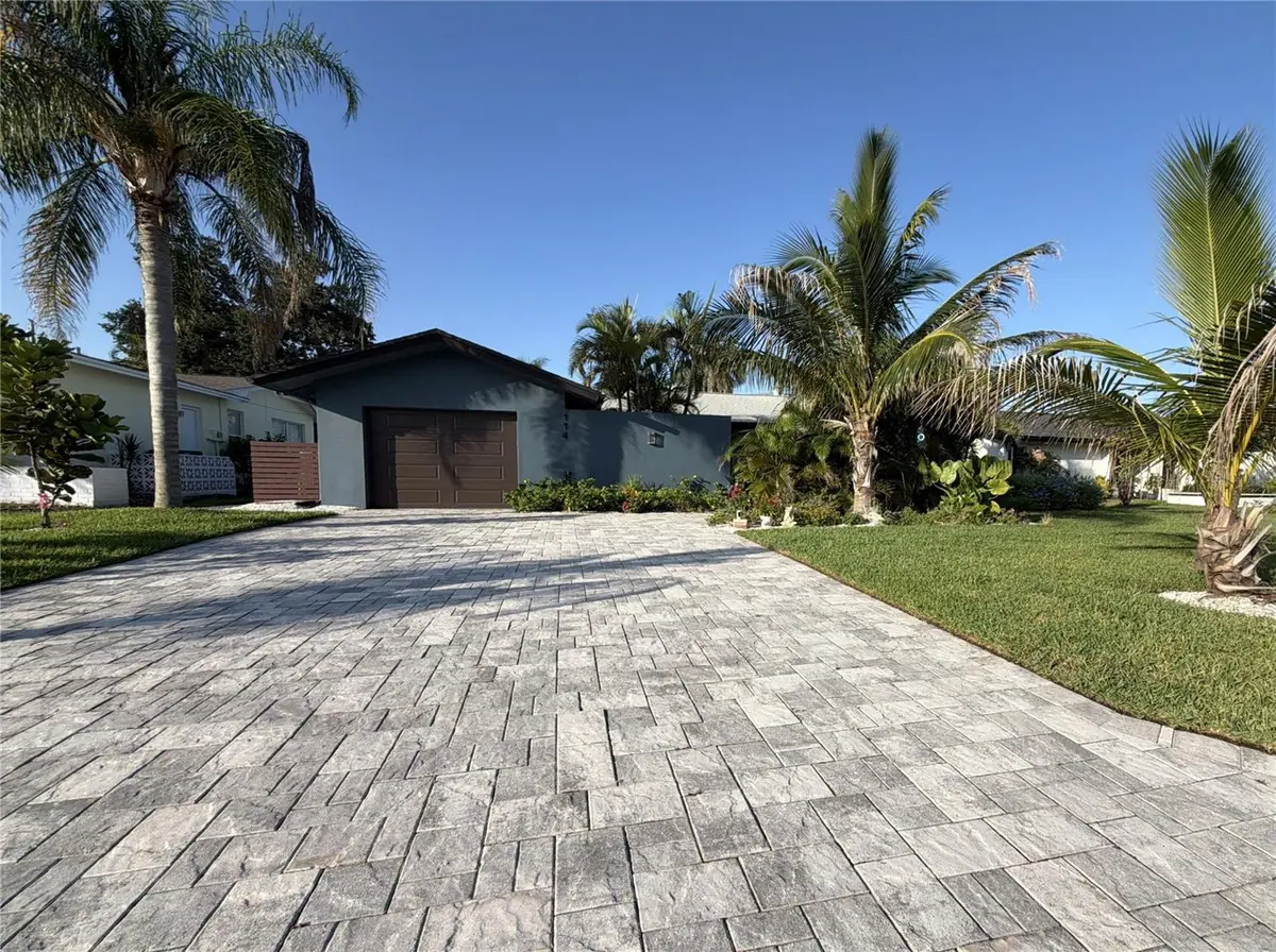 114 12th Street, Belleair Beach, FL 33786 - #1