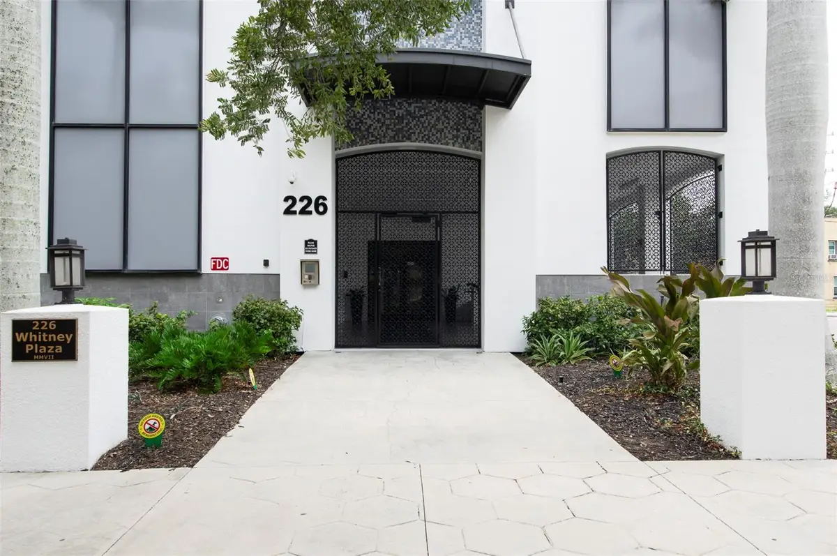 226 5th Avenue N #M02, Saint Petersburg, FL 33701 - #1