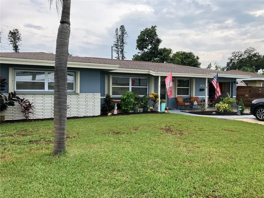 968 62nd Place S, Saint Petersburg, FL 33705 - #3