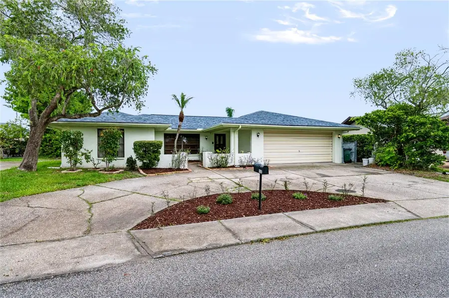 9520 Lake Christina Lane, Port Richey, FL 34668 - #2