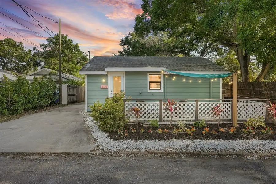 3027 Burlington Avenue N, Saint Petersburg, FL 33713 - #2