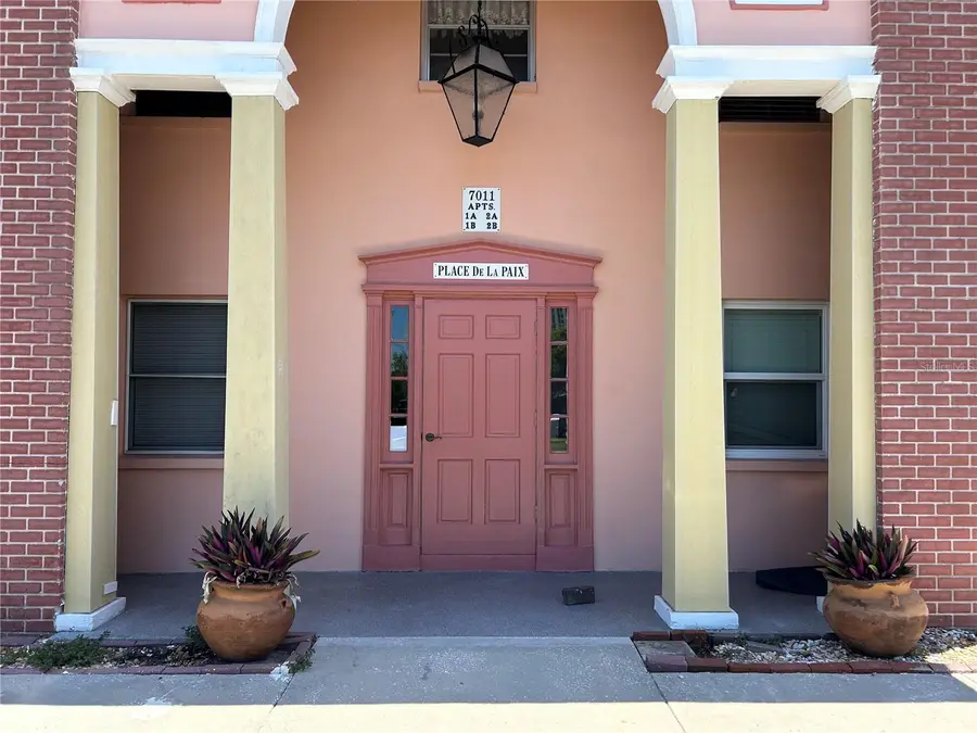 7011 Place De La Paix #1A, Saint Petersburg, FL 33707 - #2