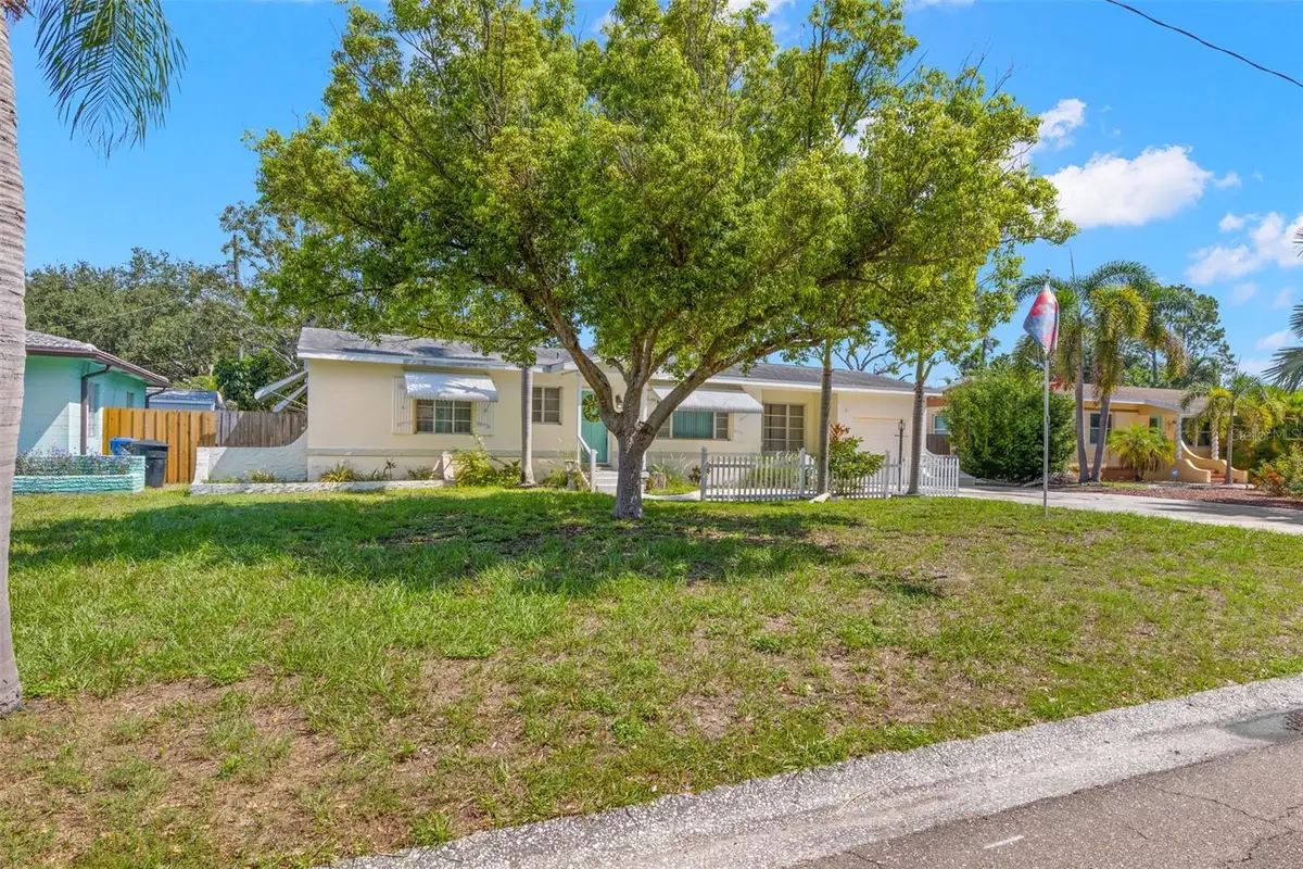 4559 N Yardley Avenue N, Saint Petersburg, FL 33713 - #1