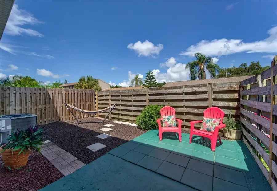 1131 Longfellow Road, Sarasota, FL 34243 - #3