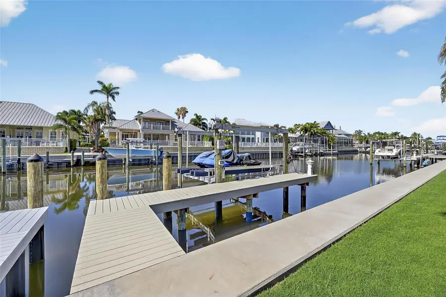 998 Signet Drive, Apollo Beach, FL 33572 - #3