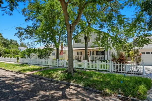 2720 10th Street N, ST PETERSBURG, FL 33704