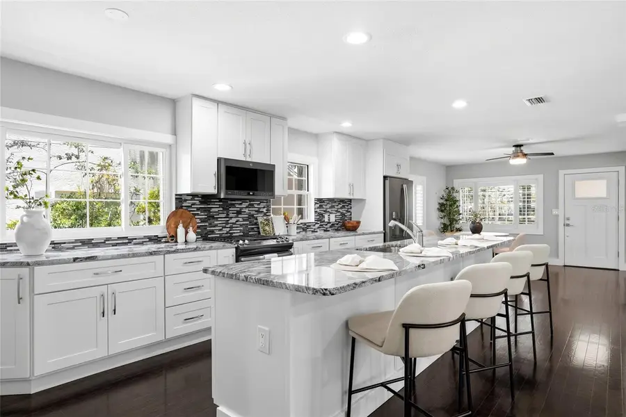 2720 10th Street N, Saint Petersburg, FL 33704 - #3