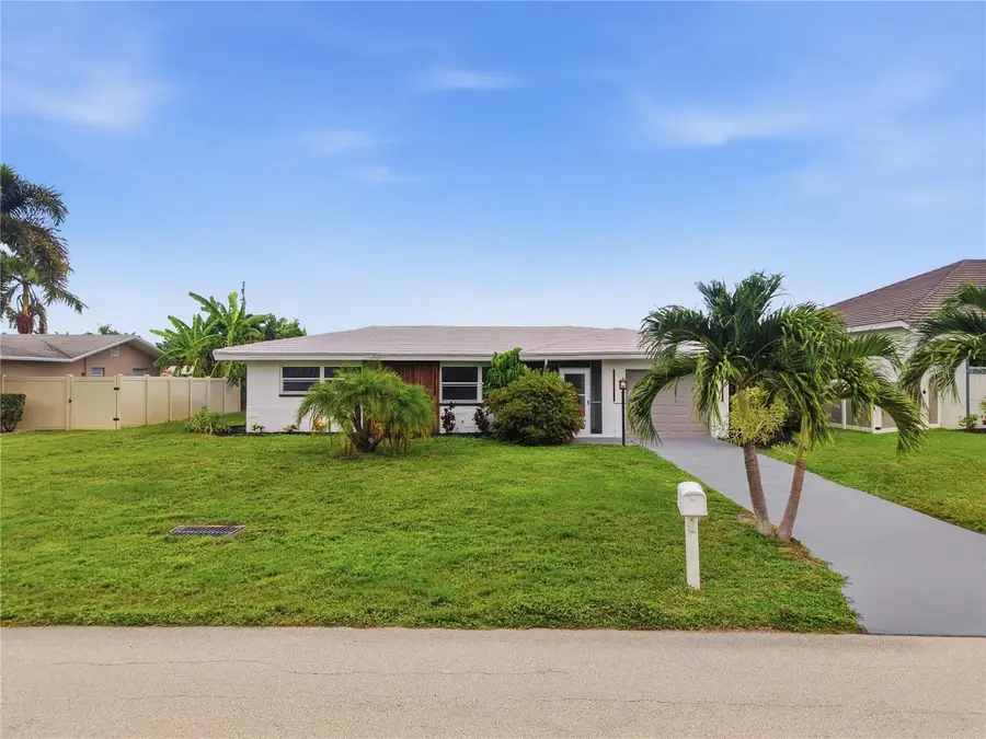 3106 SE 18th Place, Cape Coral, FL 33904 - #3