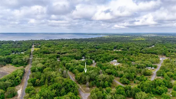 15 Magnolia Drive, OCKLAWAHA, FL 32179