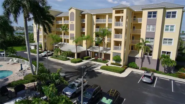 423 150th Avenue #1501, MADEIRA BEACH, FL 33708