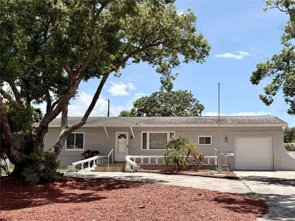 4320 Yardley Avenue N, ST PETERSBURG, FL 33713