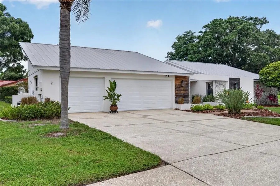 2862 Shady Oak Court, Clearwater, FL 33761 - #2