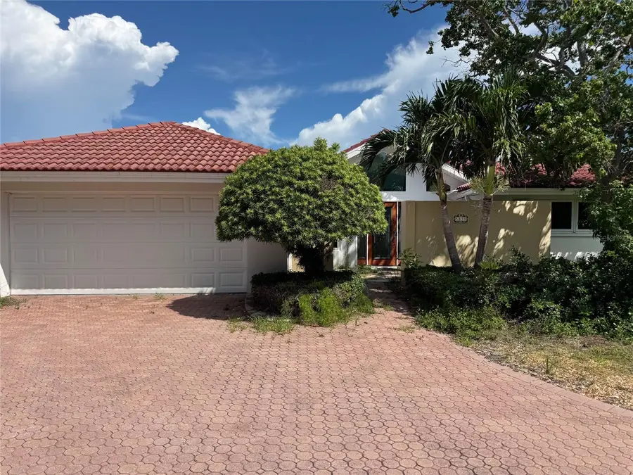5810 Bahama Way S, Saint Pete Beach, FL 33706 - #2