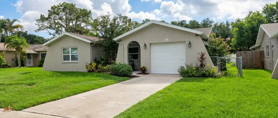 1633 St Catherine Drive E, Dunedin, FL 34698 - #2