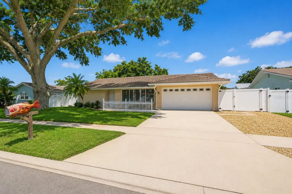 2069 Kingfisher Drive, Palm Harbor, FL 34683 - #1