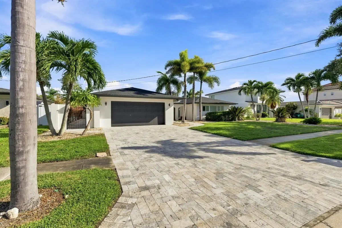 320 Palm Island Ne, Clearwater Beach, FL 33767 - #1