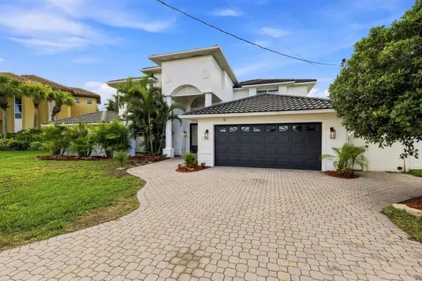 461 Palm Island Ne, CLEARWATER BEACH, FL 33767