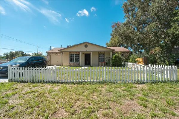11013 Marian Lane, RIVERVIEW, FL 33578