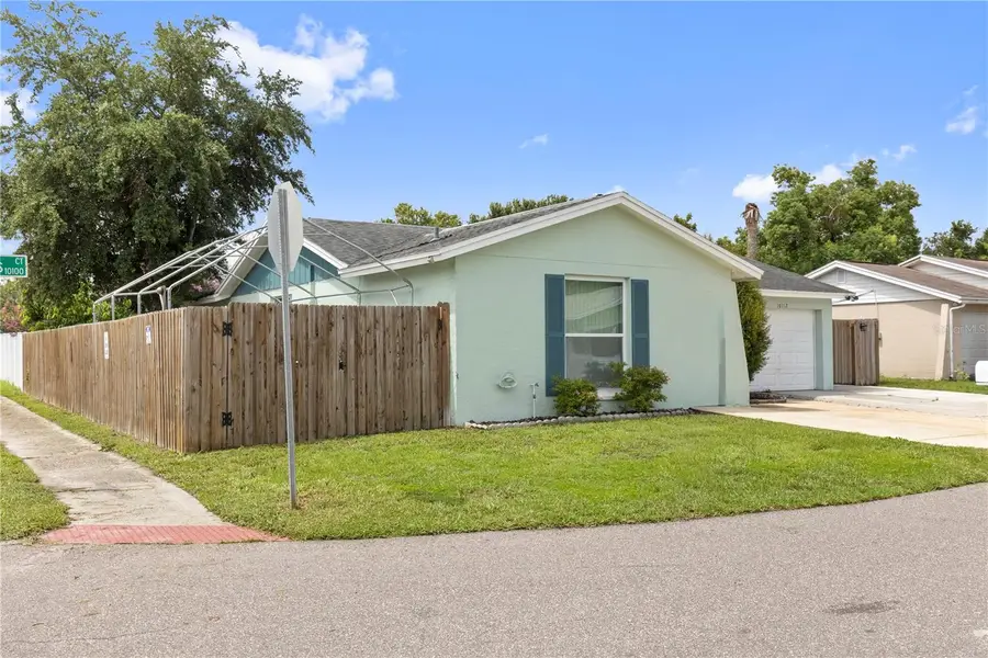10112 Enchanted Oaks Court, Tampa, FL 33615 - #2