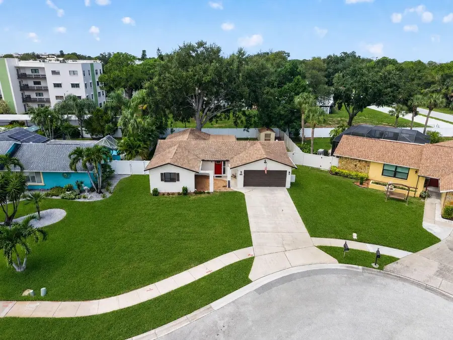 6170 Sundown Drive, Saint Petersburg, FL 33709 - #2
