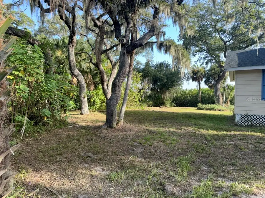 9901 Davis Street, Gibsonton, FL 33534 - #3