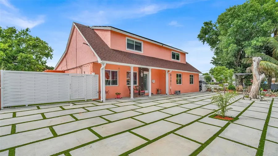 8301 Lopez Drive, Tampa, FL 33615 - #2