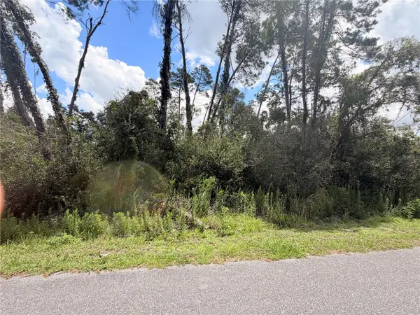 7052 Oregon Chickadee Road, WEEKI WACHEE, FL 34613