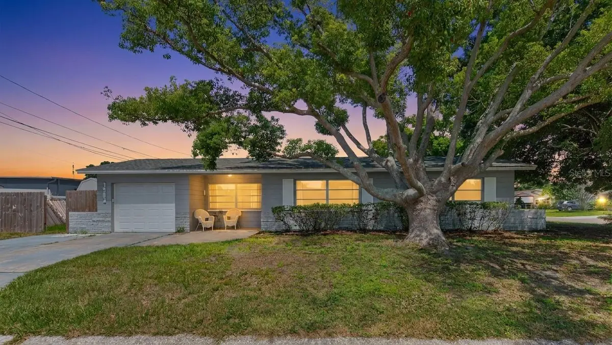 1901 57th Street N, Saint Petersburg, FL 33710 - #1