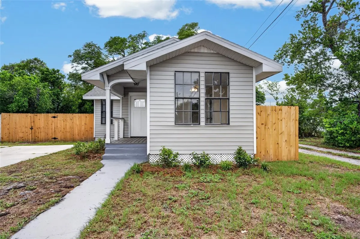 1327 35th Street S, Saint Petersburg, FL 33711 - #1
