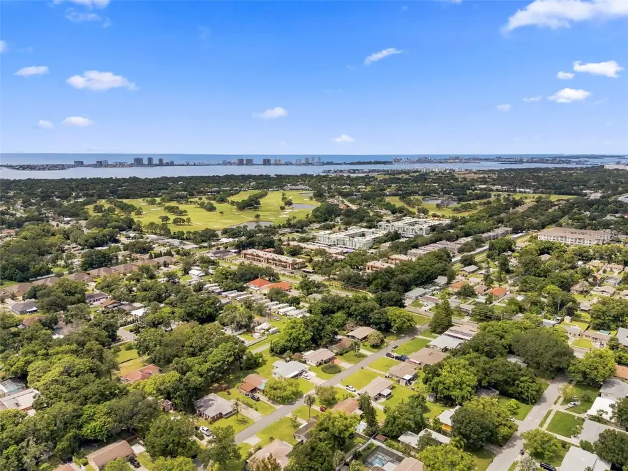 610 12th Street Nw, Largo, FL 33770 - #3