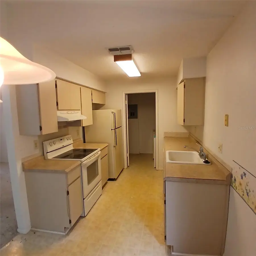 9362 Nakoma Way #8c, Weeki Wachee, FL 34613 - #3