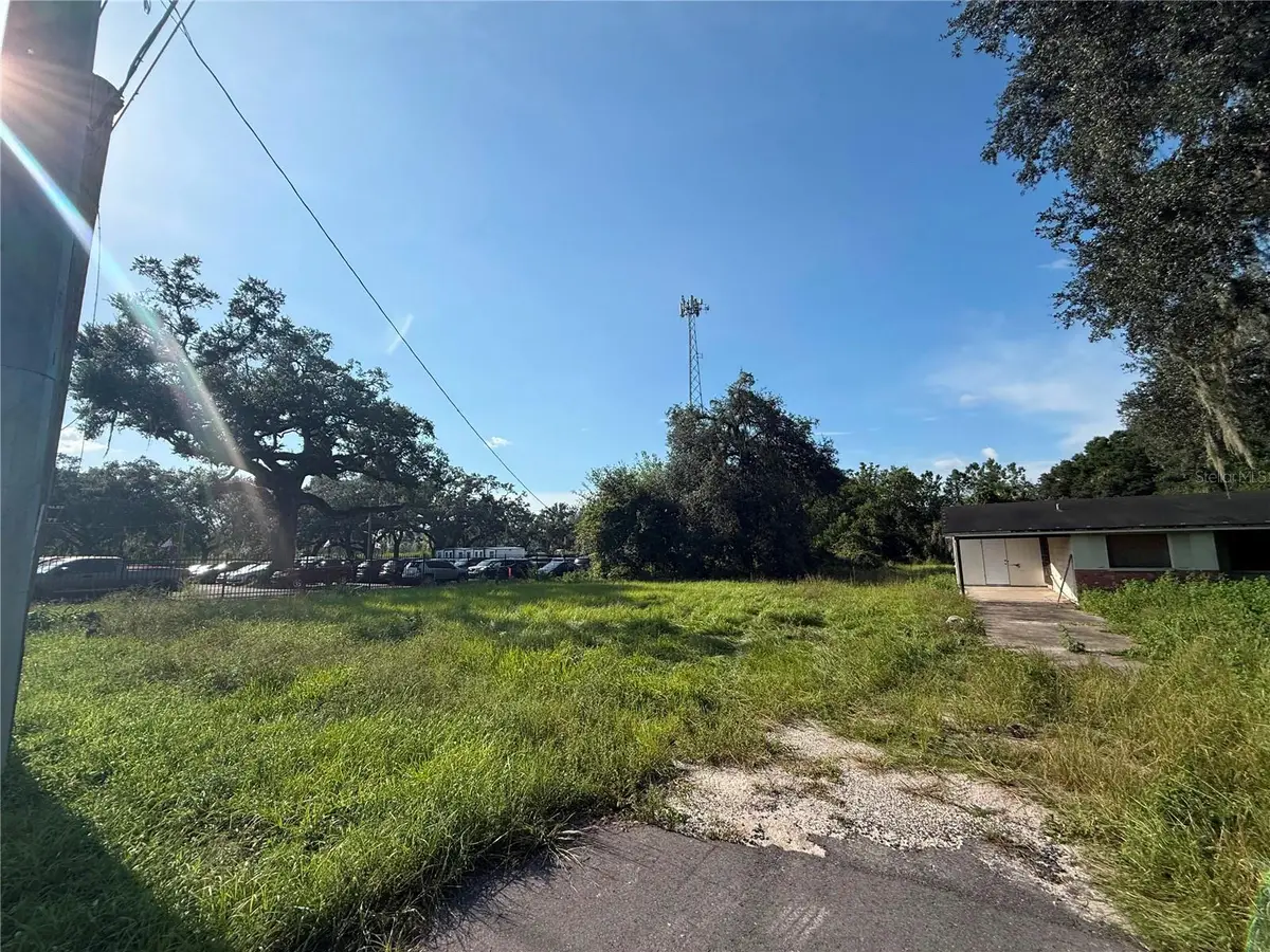9410 E Fowler Avenue, Thonotosassa, FL 33592 - #1